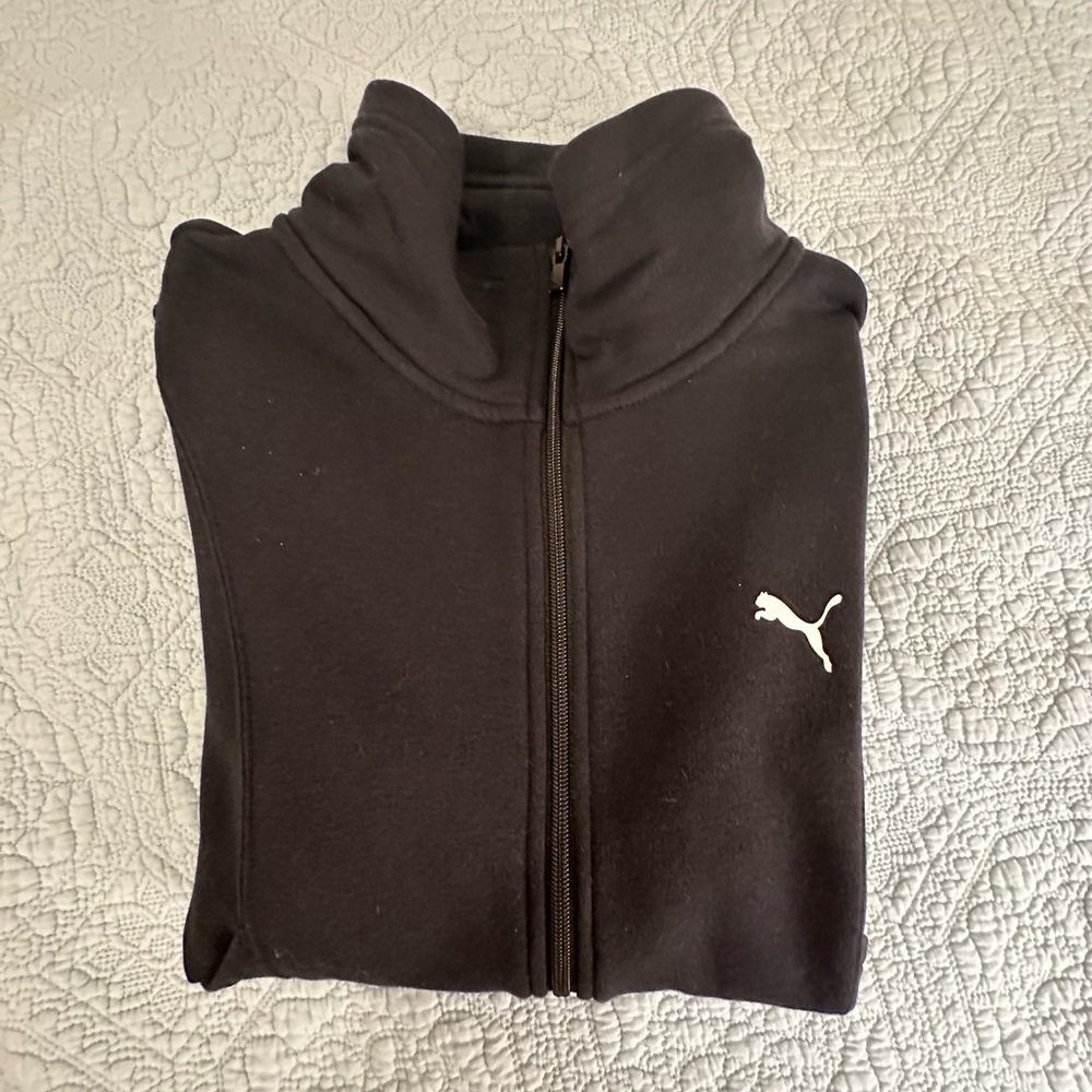 BLACK WOMENS PUMA ZIP-up SWEAT JACKET. WHITE ACCENTS. LARGE. NON- smoker home